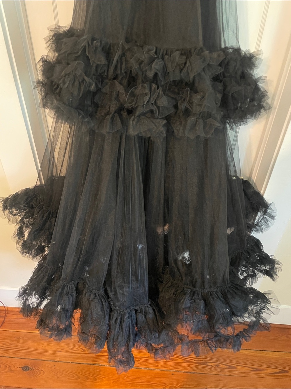 New Mac Duggal Tulle High Neck Sleeveless Ruffled Hem Hi Lo Gown - Picture 7 of 12